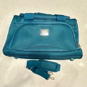 Liz Claiborne Teal Carry On Bag